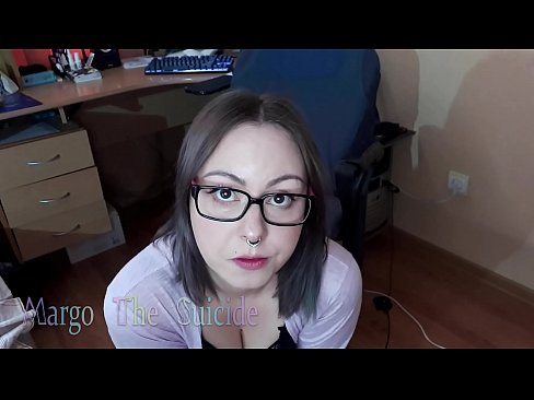❤️ Seksuali mergina su akiniais giliai čiulpia dildo į kamerą ️❌ Porno vk prie mūsų ☑